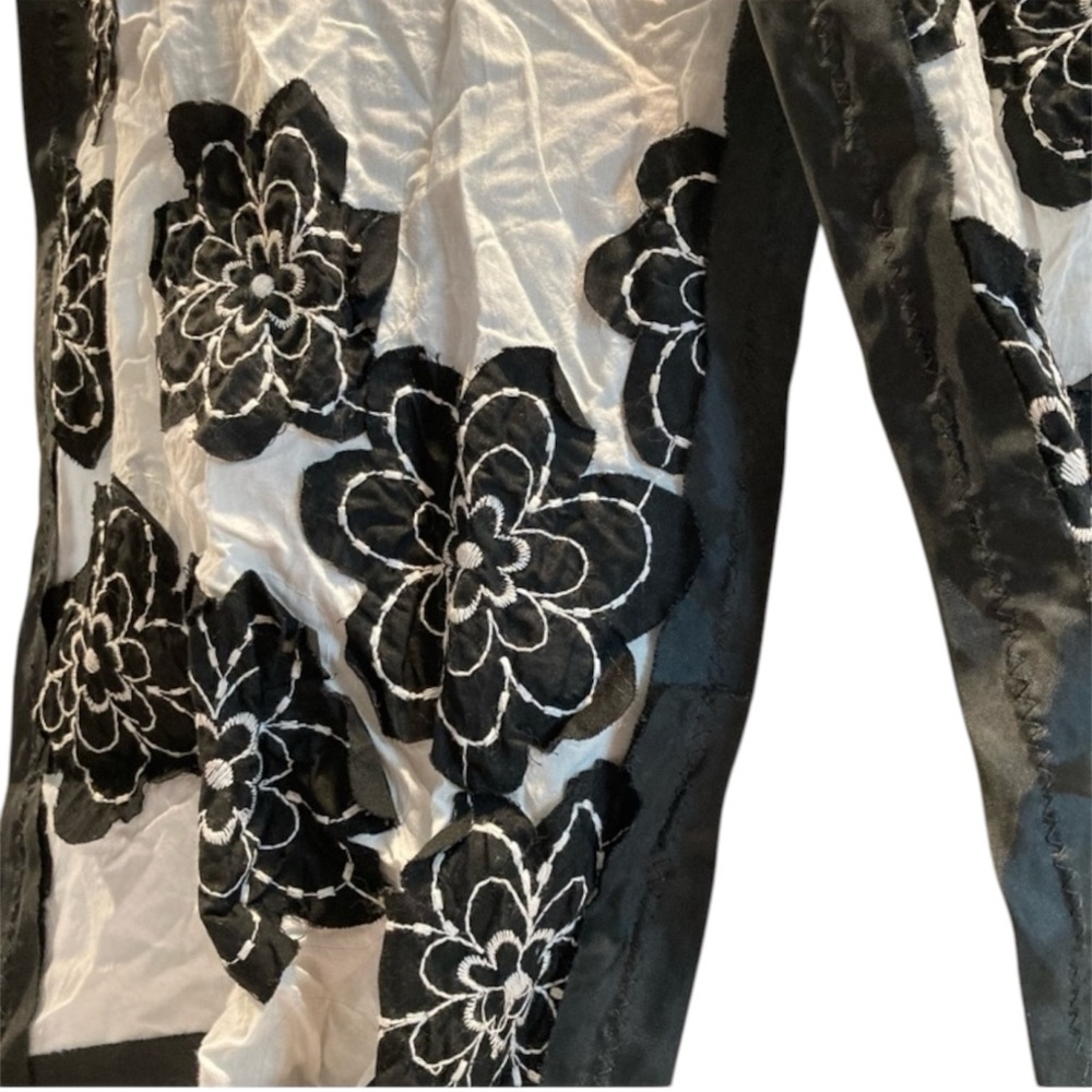 Embroidered 2D Floral Scarf of Silky Applied Fabric Flowers White/Black Floral